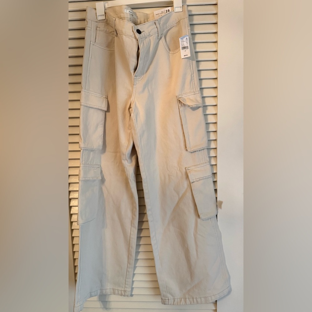 PacSun Women’s Light Tan Cargo Pants